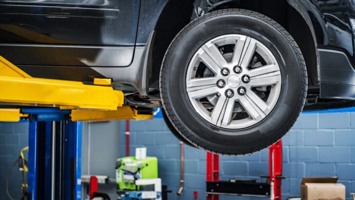 Nezbytné vybavení domácí (auto)dílny, které ocení každý řádný kutil i automechanik amatér